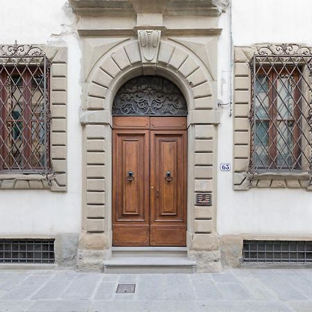A Touch Of History, In Santa Reparata Florence Exterior photo