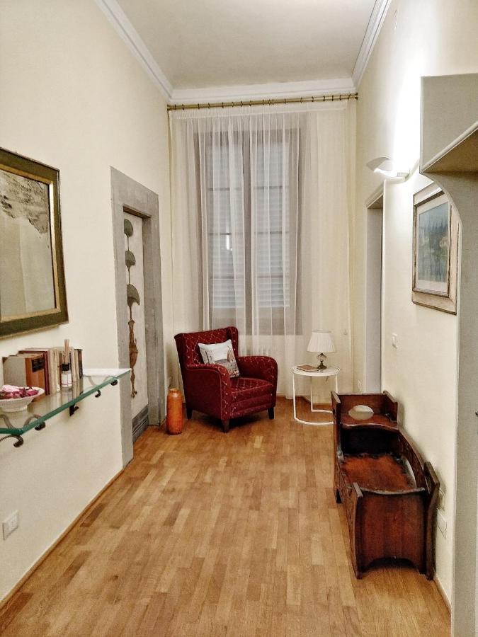 A Touch Of History, In Santa Reparata Florence Exterior photo